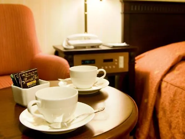 Old England Dogo Yamanote Hotel Matsuyama